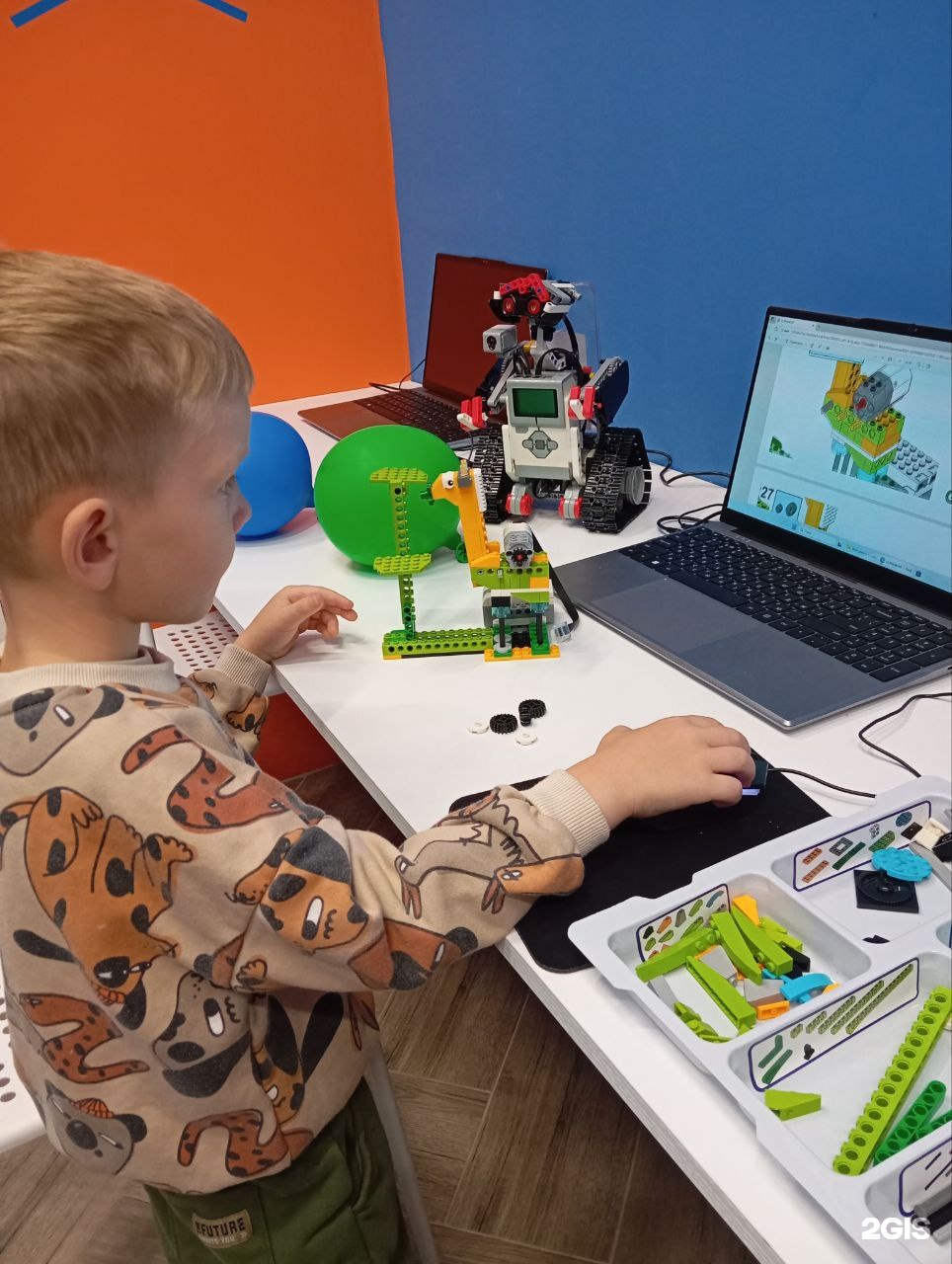 Go Robo, детский клуб робототехники и программирования, фотография 1