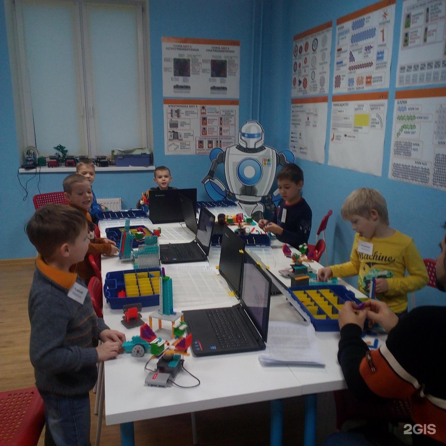 Роботрек, детский клуб робототехники, фотография 1