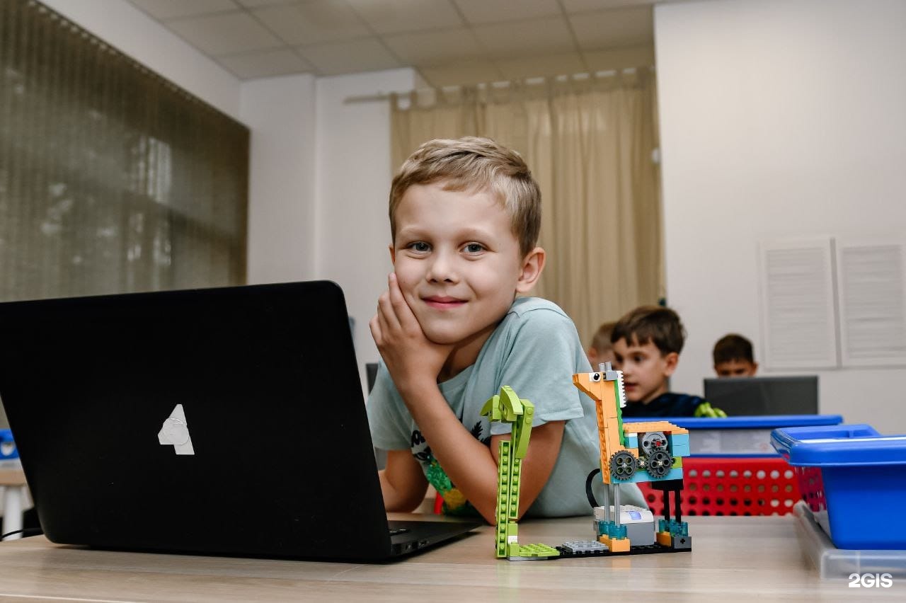Лига роботов, международная школа робототехники и программирования, фотография 1