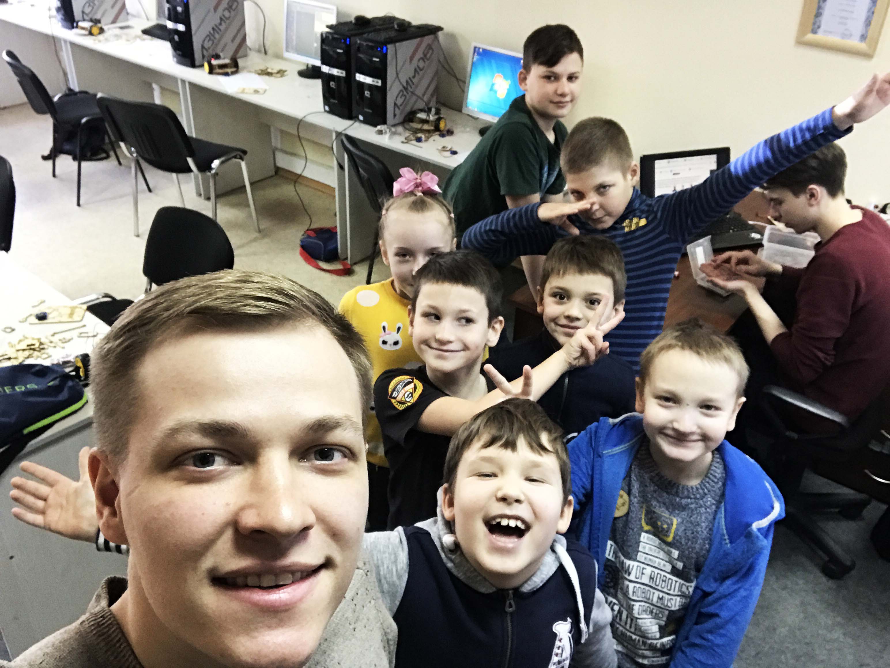 Клуб робототехники Азимов, фотография 1