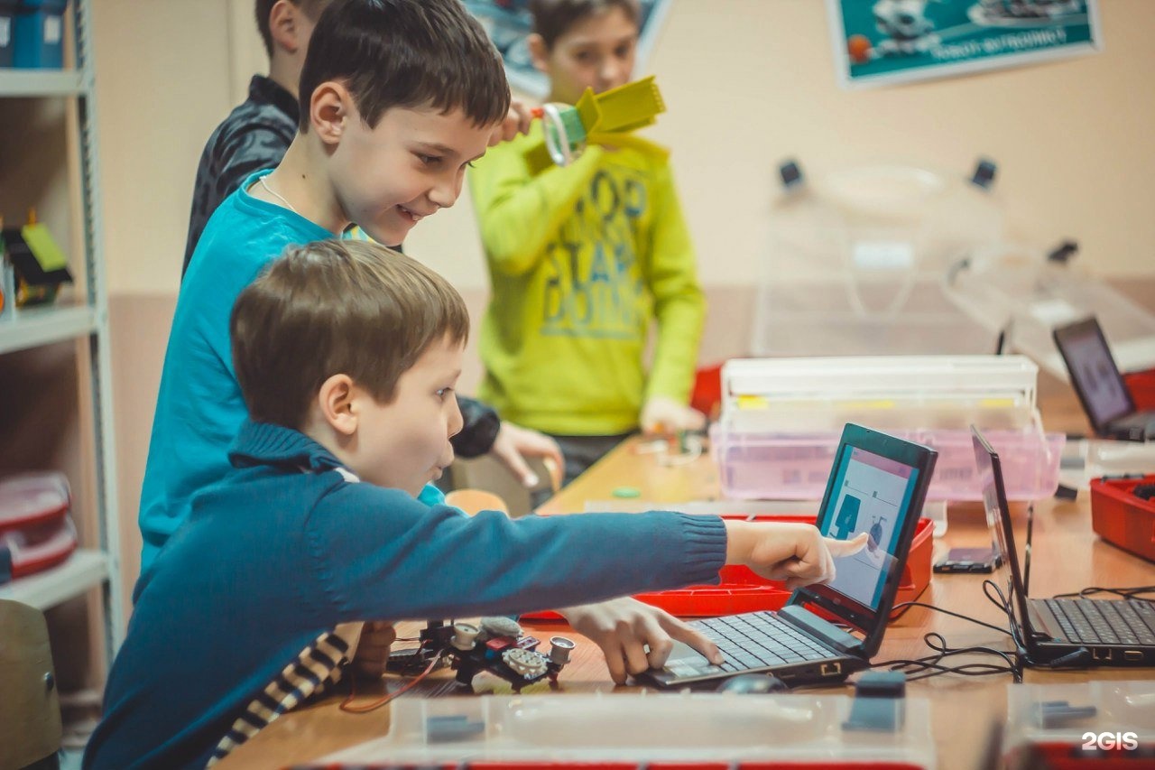 Hi robots, детский клуб робототехники, фотография 1